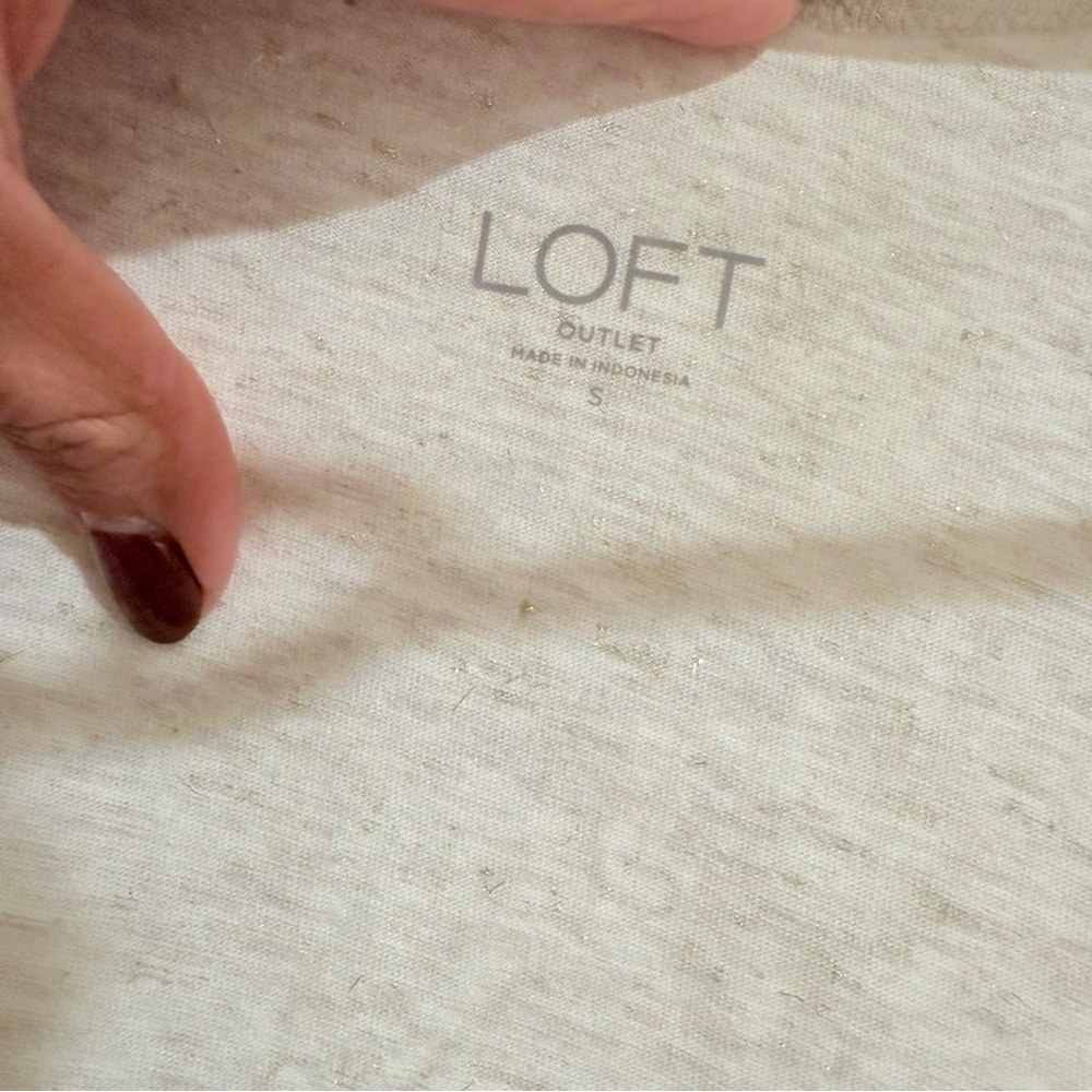 🎁Loft Outlet Women Golden Glittered Top in Cream and Heather Gray size Small - Picture 6 of 7